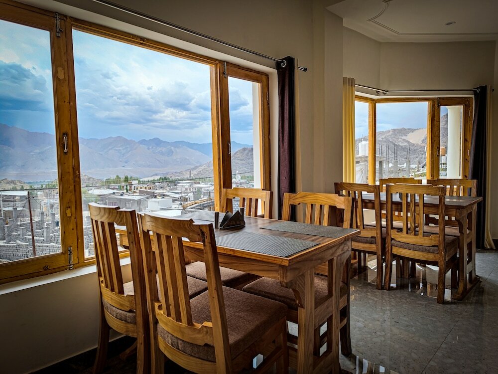 Фото Hotel Hill Top Heaven