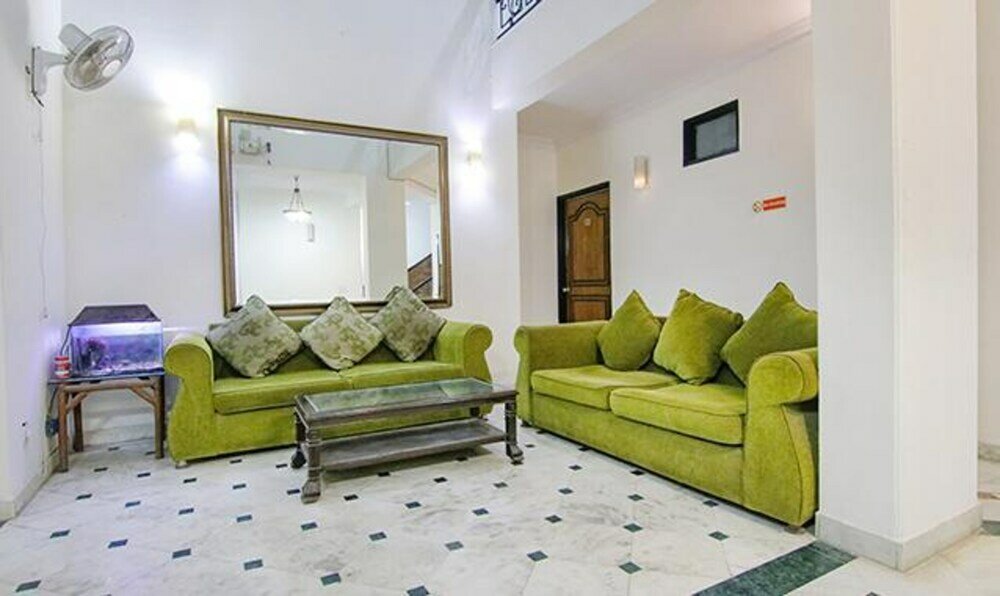 Фото Fabhotel Singh Suite
