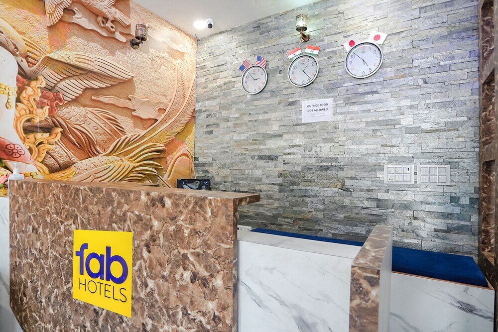 Фото Fabhotel Sirtaj Suites