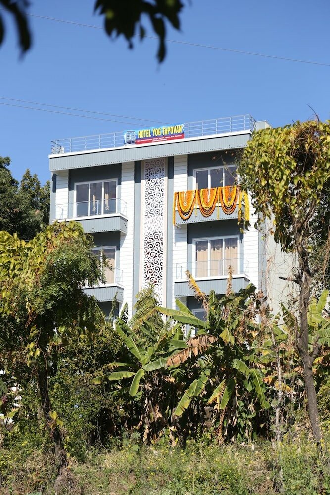 Фото Hotel Yog Tapovan