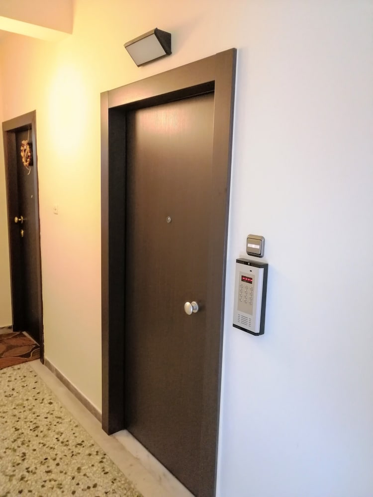 Фото Luxurious minimal apartment in Acropolis