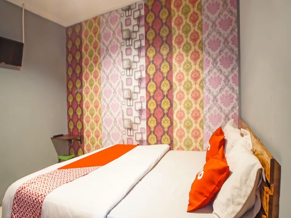 Фото Oyo 990 Stadion Residence Syariah