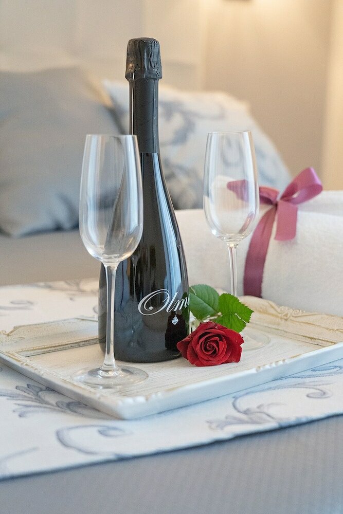 Фото Royal Gardens B&b Caserta