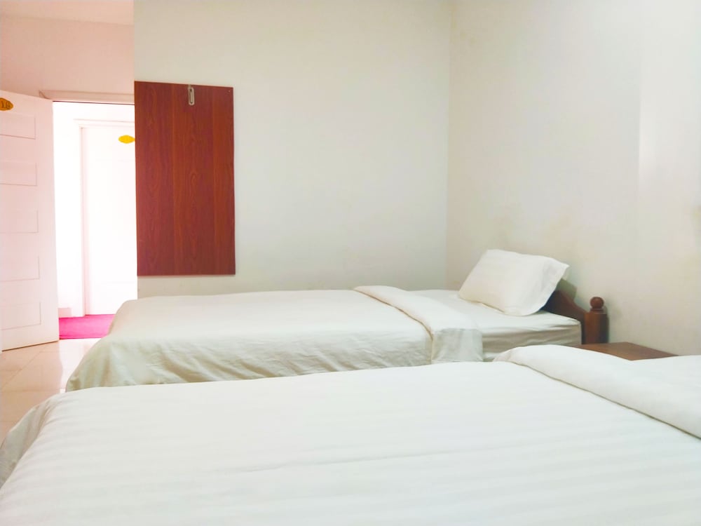 Фото Rujia Hotel