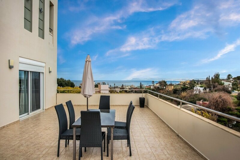 Гостиница Villa Familia Chania