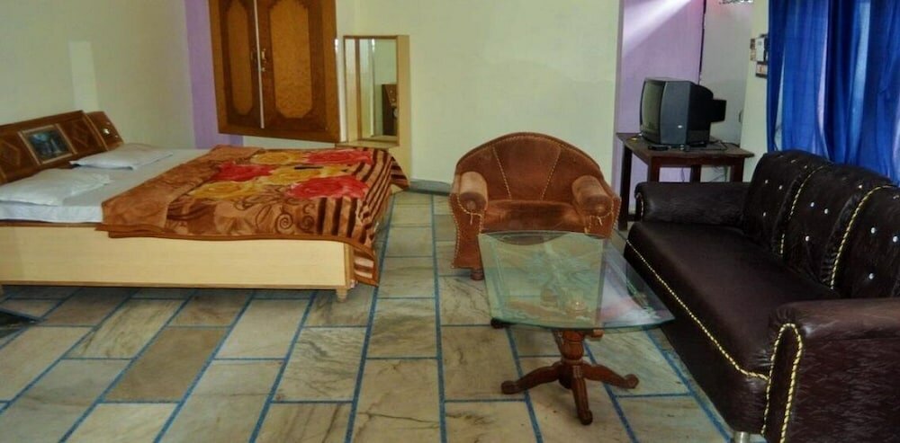 Фото Hotel Himalayan Paradise