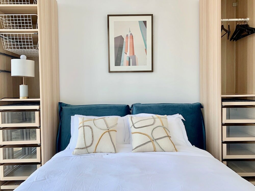 Фото Luxury 2Bed 2Bath Corner Condo