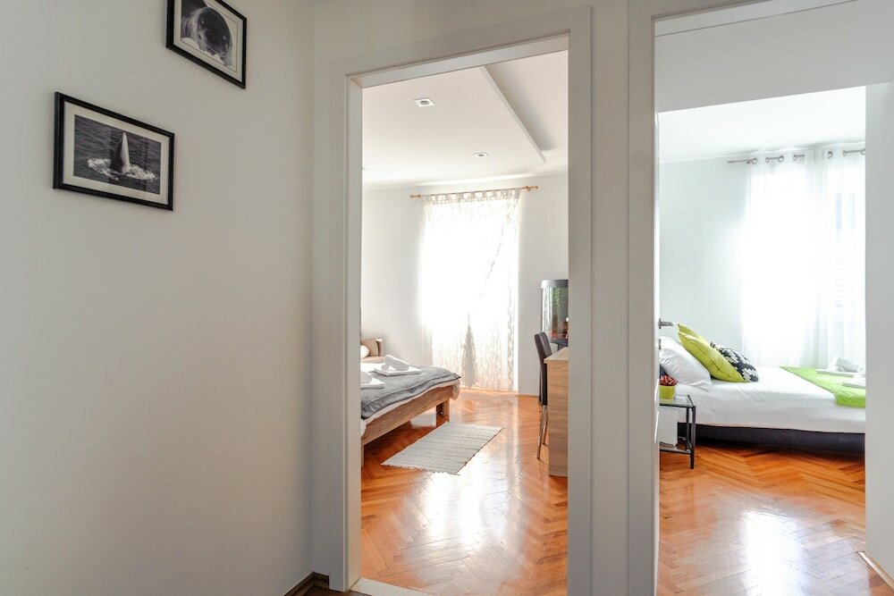 Фото City Center Sunset Penthouse