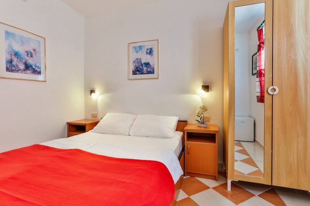 Фото Apartmani Luka - Vila Brzulović