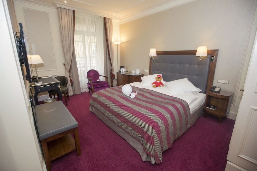 Фото Schweizerhof Zürich