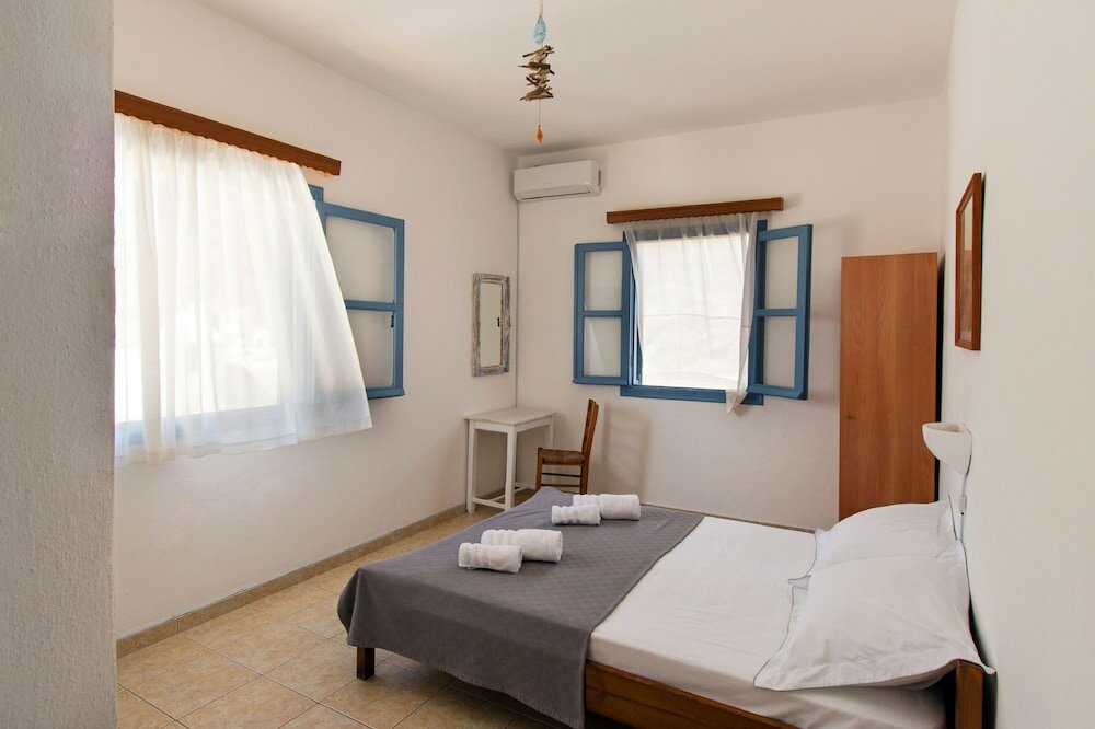 Фото Perigiali Rooms & Apartments Folegandros