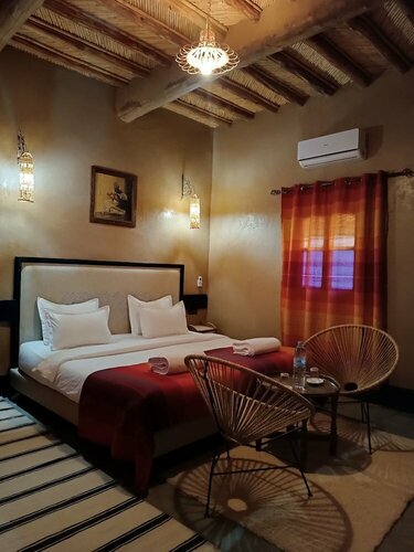 Гостиница Kasbah Dar Bahnini