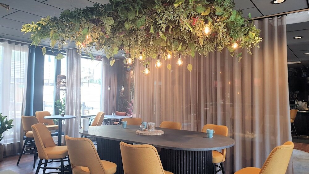 Фото Treetop SPA Hangout & Hotel