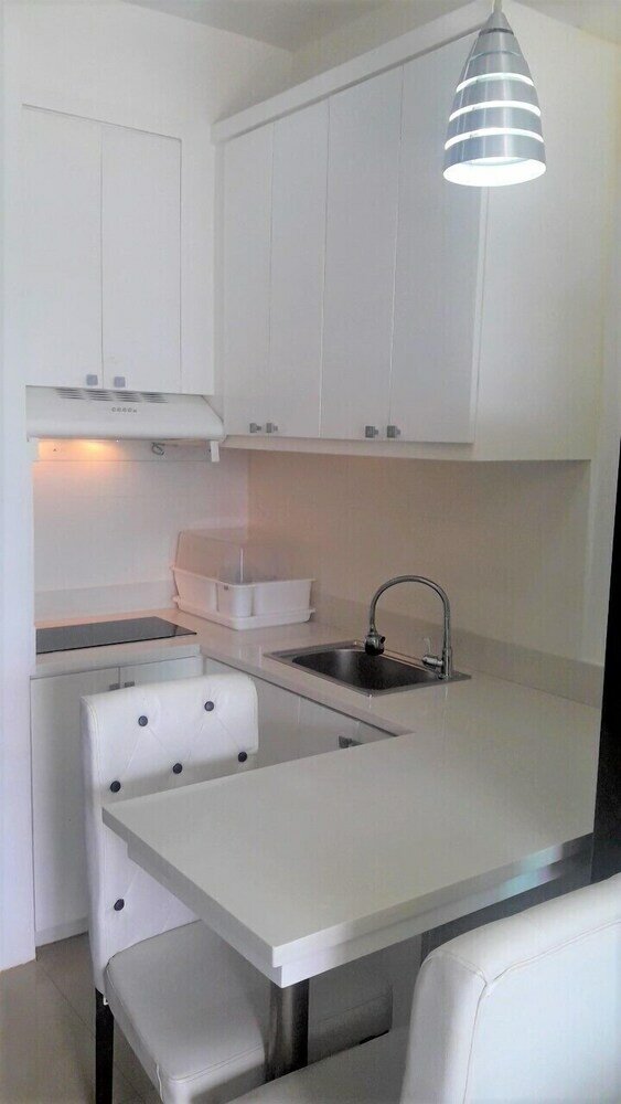 Фото City Suites Ramos Tower