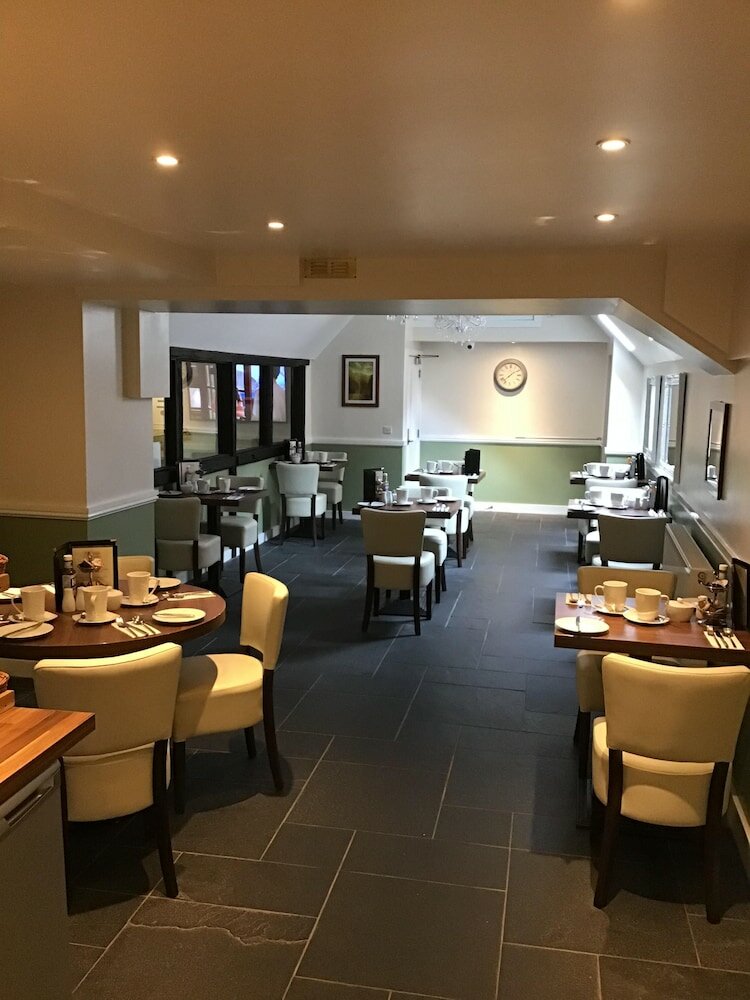 Фото Crossways Inn