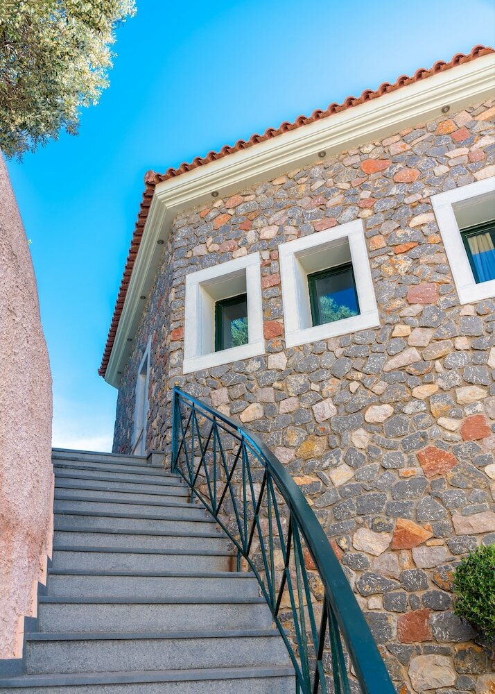 Фото Ai Yannis Suites and Apartments Hotel