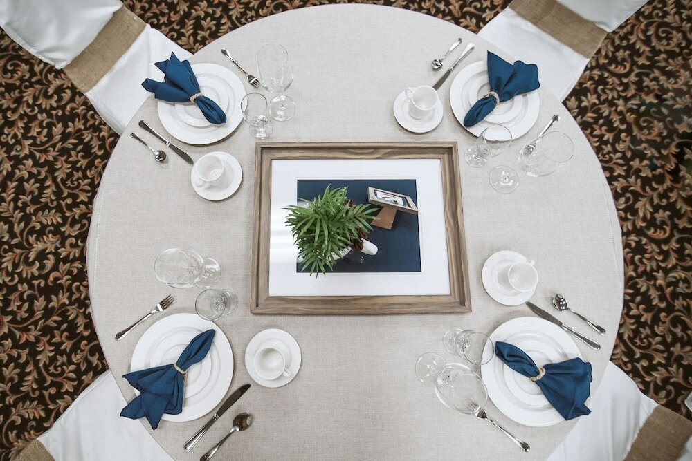 Фото Elkwater Lake Lodge