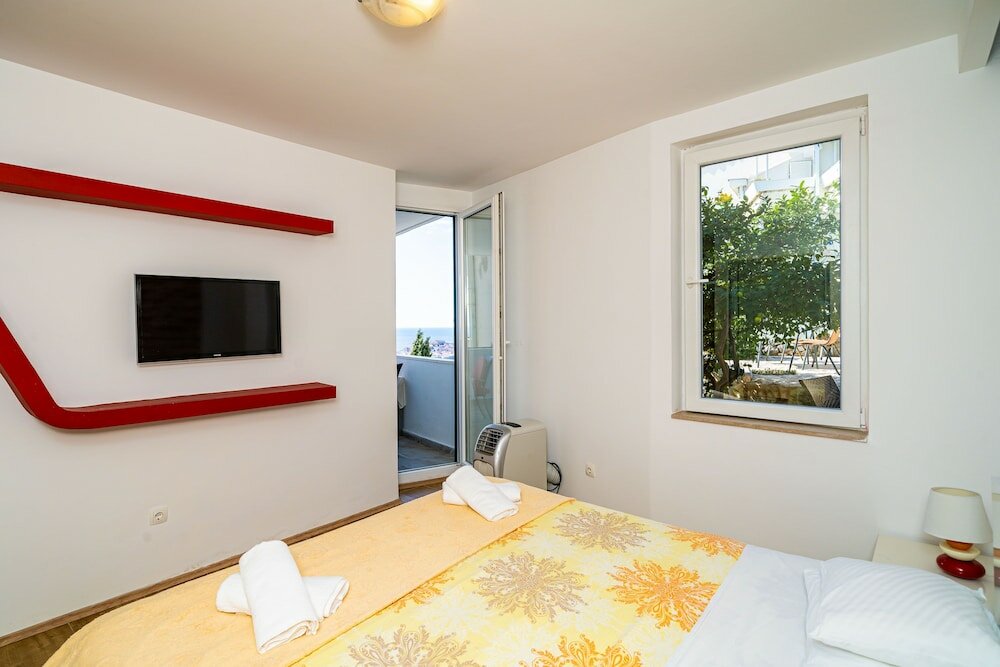 Фото Sea View Apartments - Lenka Radic Zlatni Potok 28