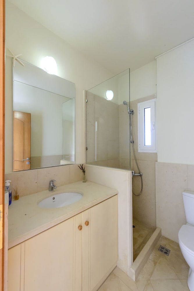 Фото Porto Aqua Vista - Premium Seaside Villa with Pool