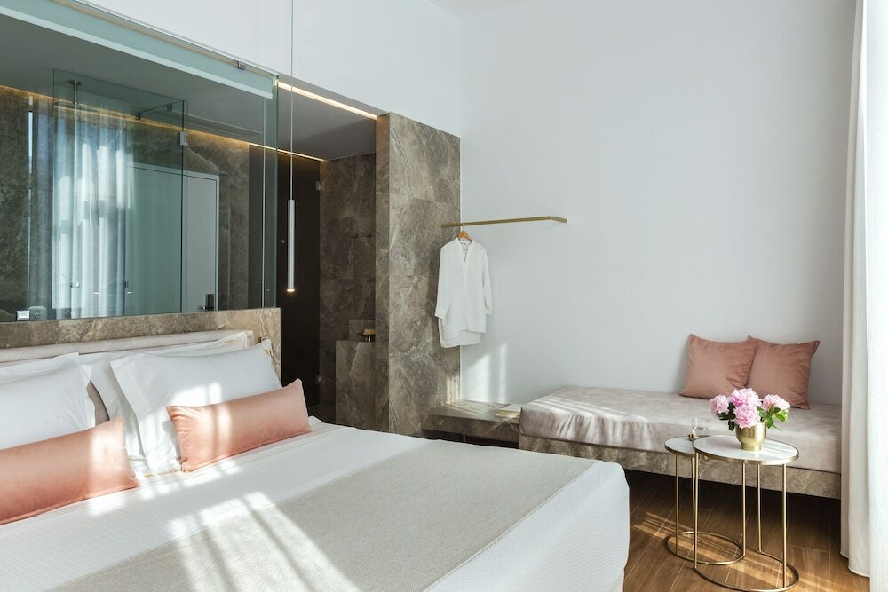 Фото Mirabile Luxury Suites