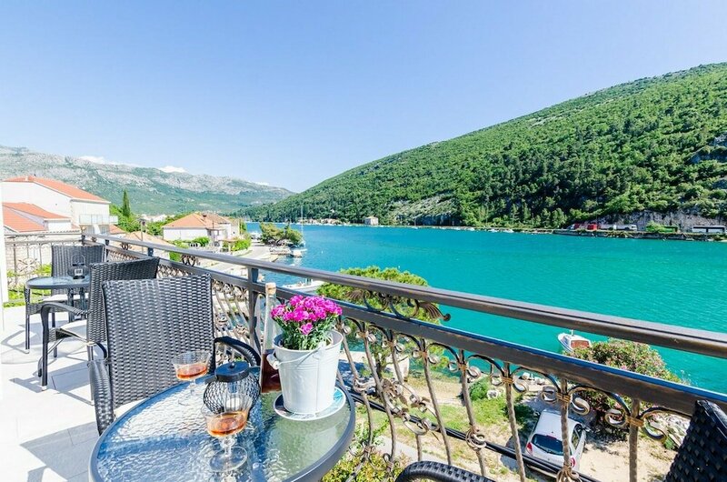 Гостиница Apartments La Luna