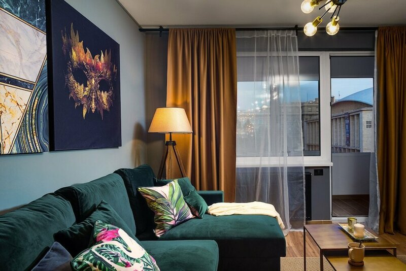 Гостиница Golden Hour Apartment - Cismigiu Gardens в Бухаресте