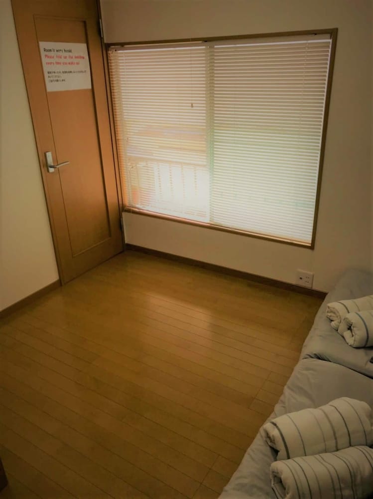 Фото Yellow House