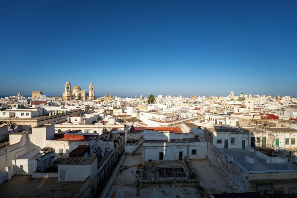 Фото Plaza Mina Suites - Adults Recommended