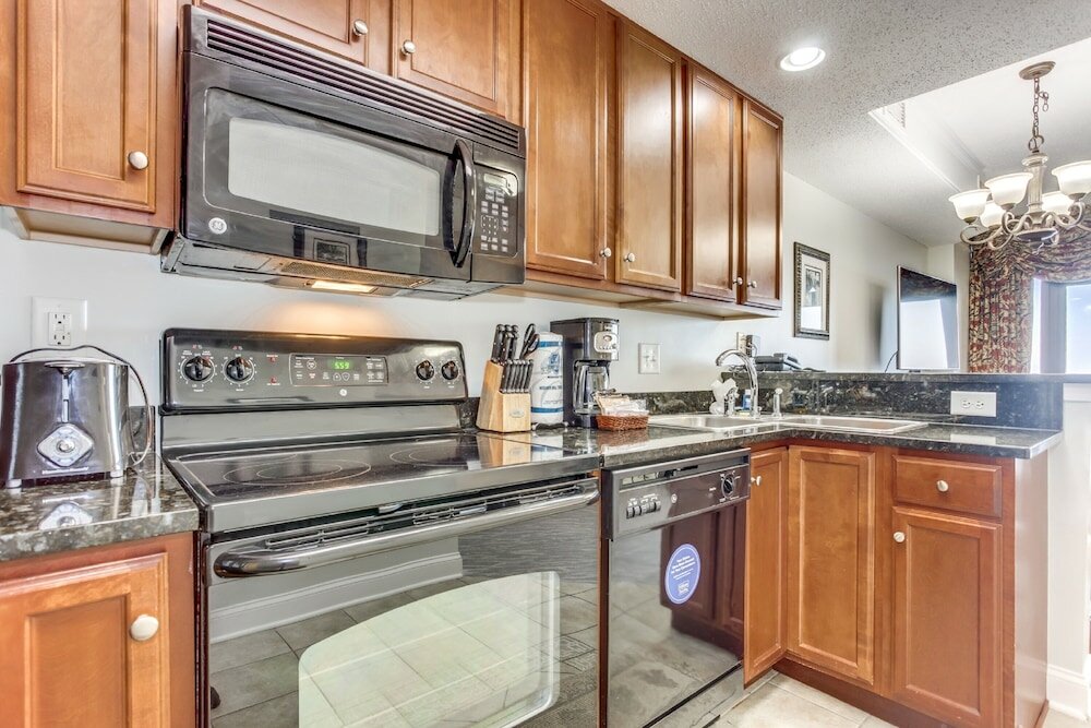 Фото Beachfront Anderson Condos by Hosteeva