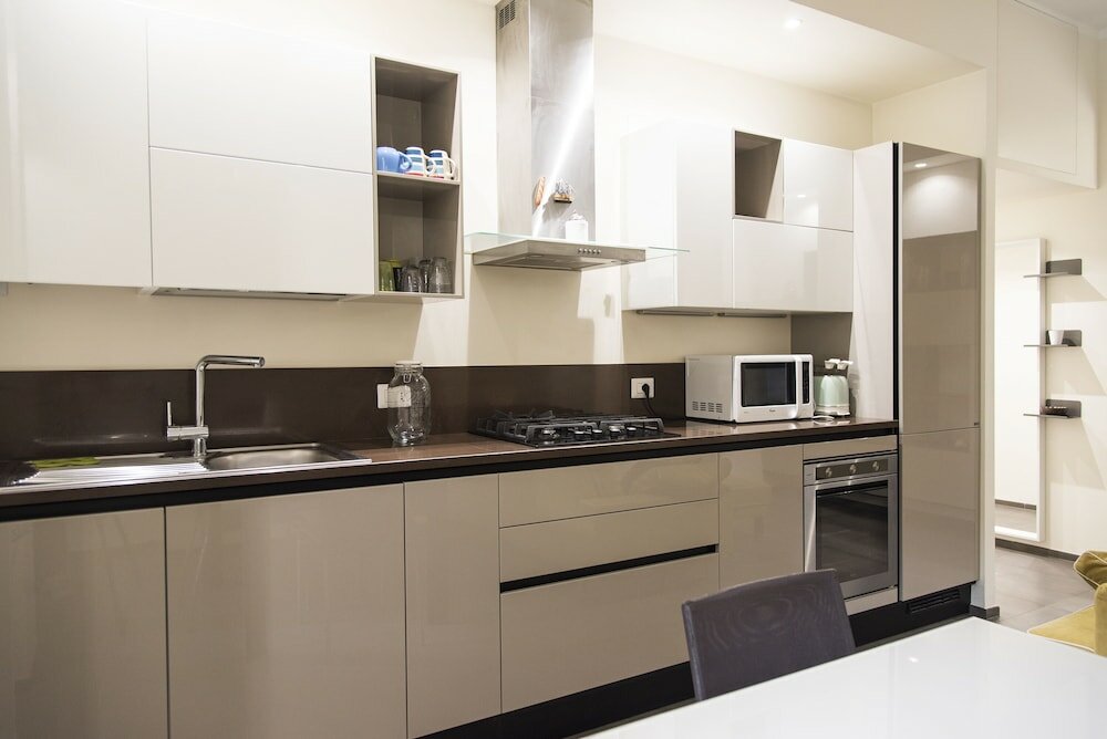 Фото 2 Bedrooms Flat with Parking near Metro Stop