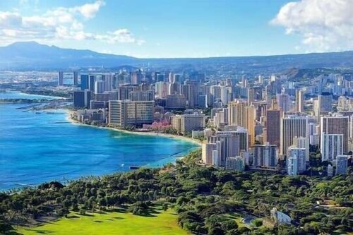 Гостиница Deluxe Waikiki Banyan Condos - Free Parking & Wifi в Гонолулу