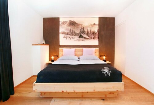 Гостиница Mountain Living Apartments - Ski-In & Ski-Out