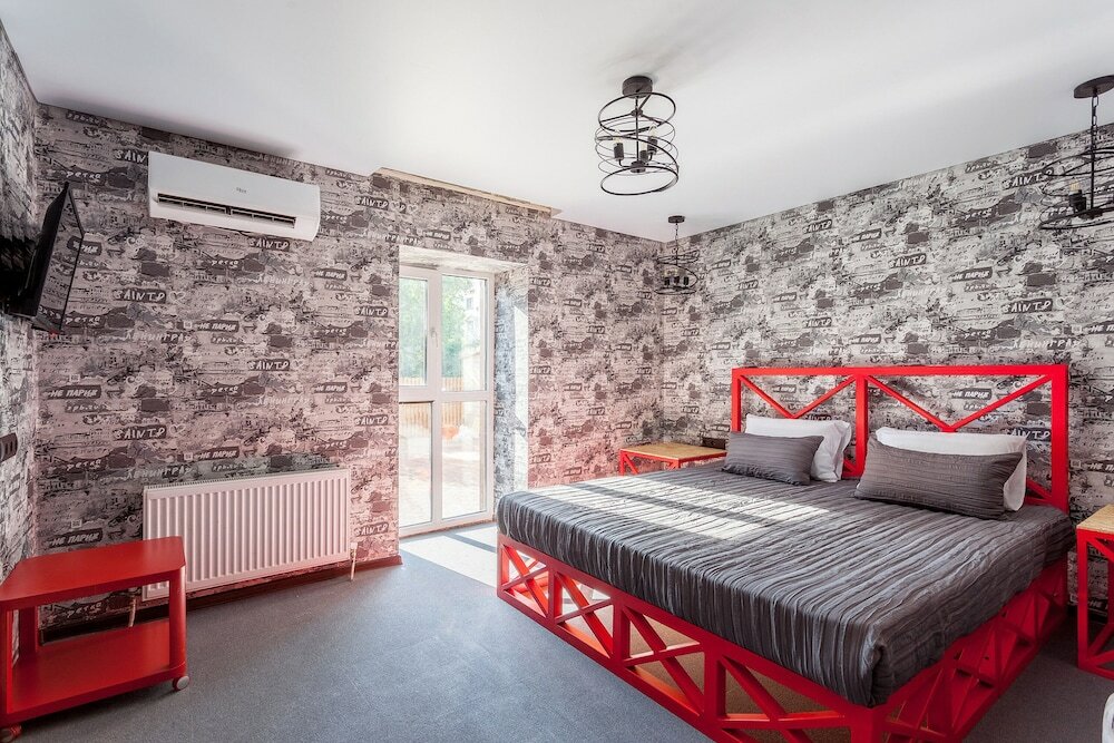 Фото Мартон Лидер