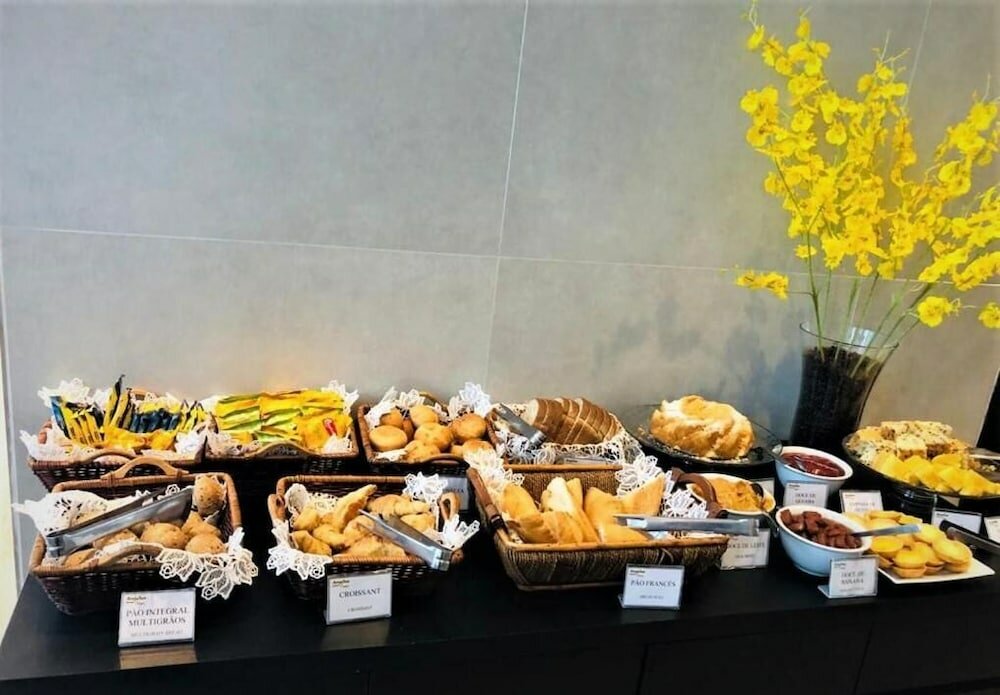 Фото Astron Suítes Mondial Salvador by Nobile