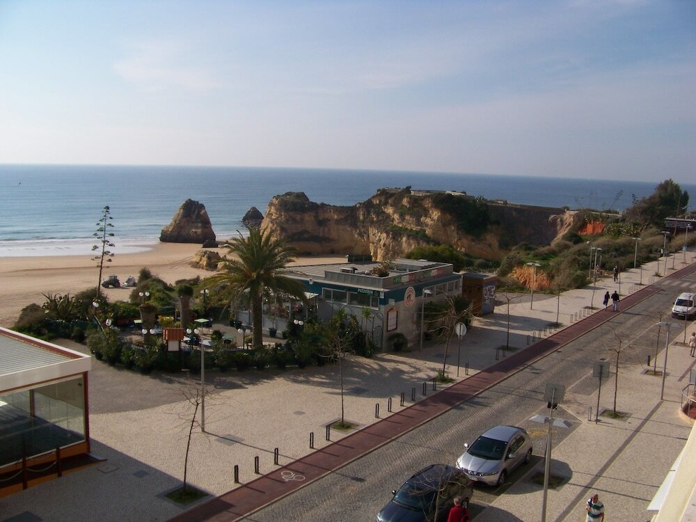 Фото Apartamentos Varandas da Rocha