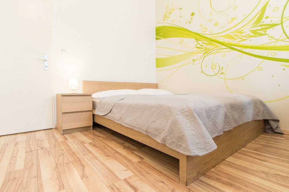 Фото Apartment Enenkelstrasse