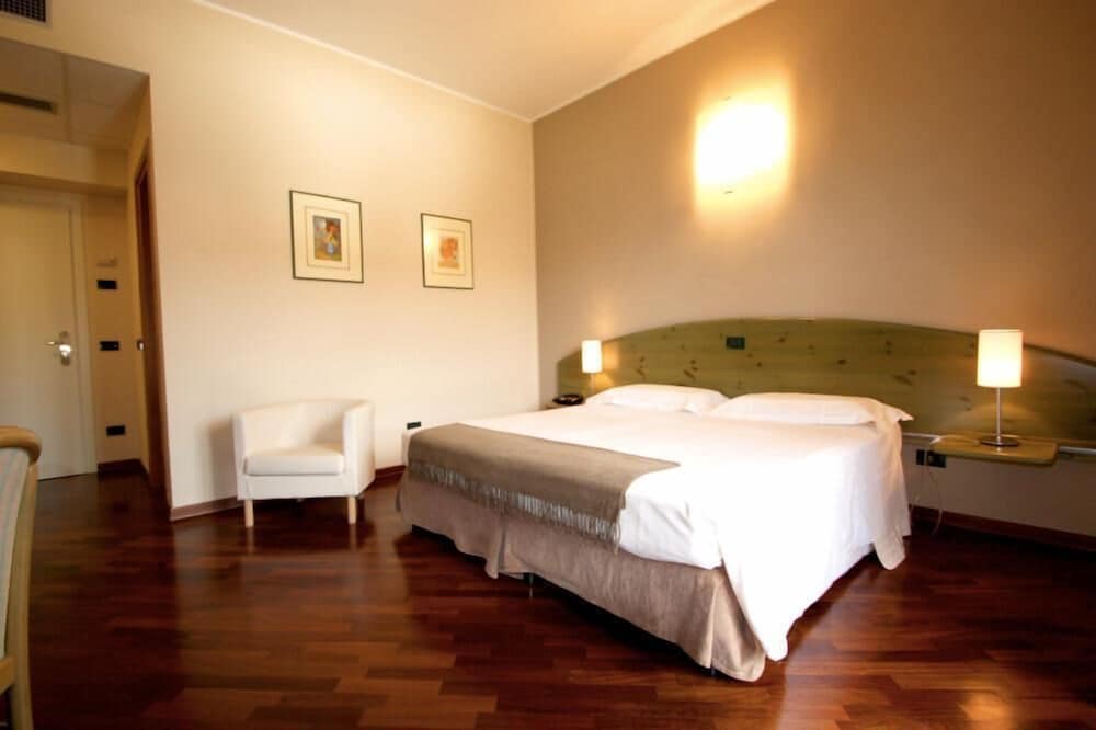 Фото Albergo della Roccia