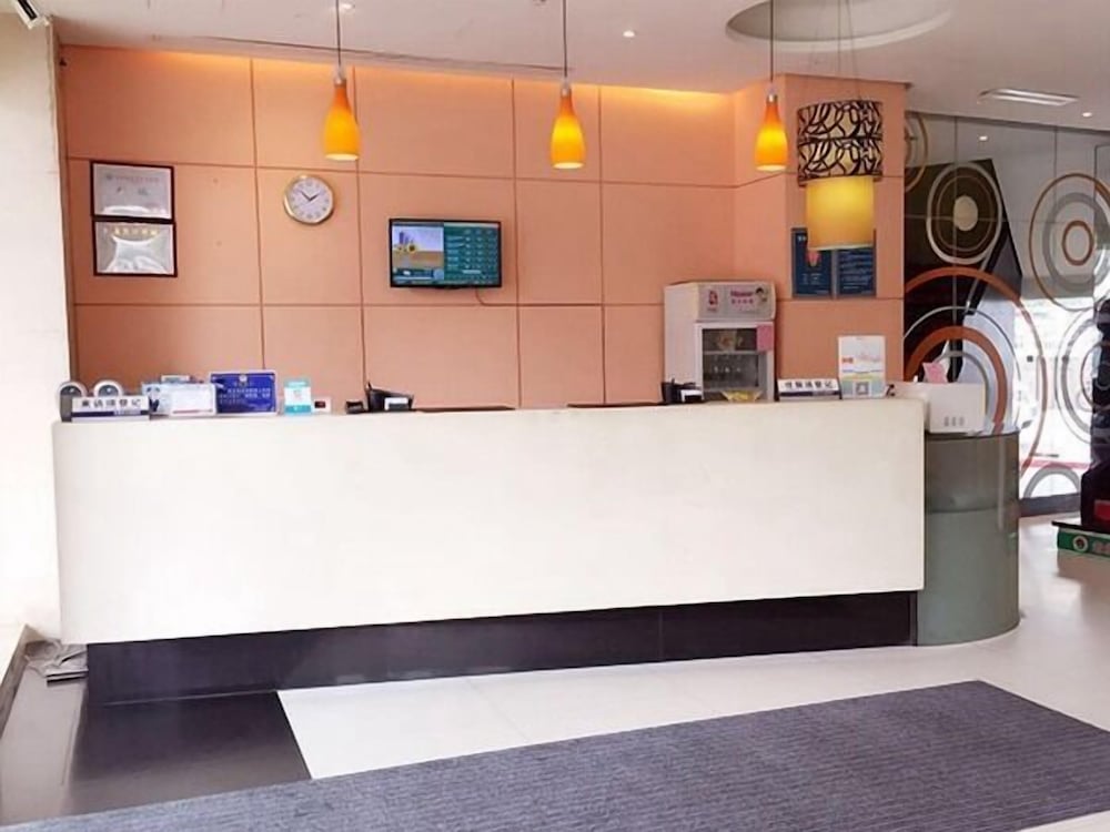 Фото Jinjiang Inn Style Dongguan Humen Huanghe Fashion City