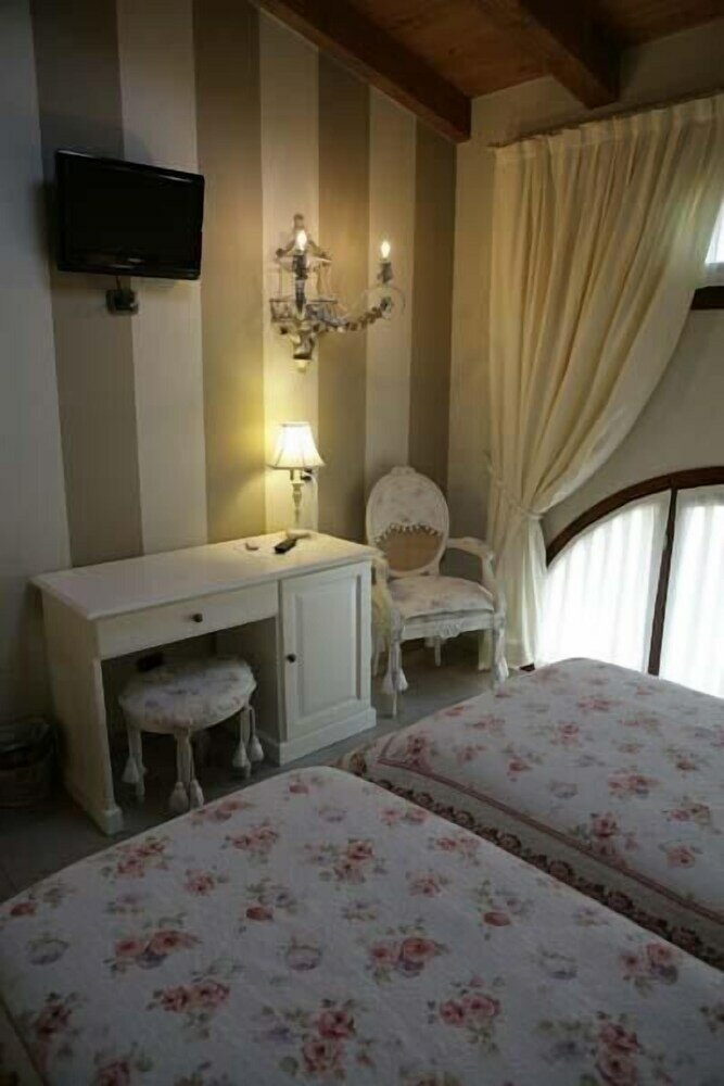 Фото Otto Ducati d'Oro