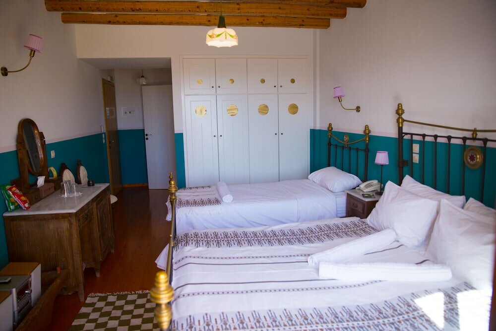 Фото Hotel Papanikola