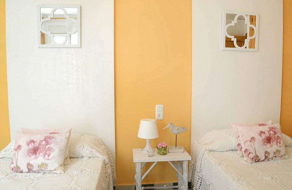 Фото Hostal La Fonda