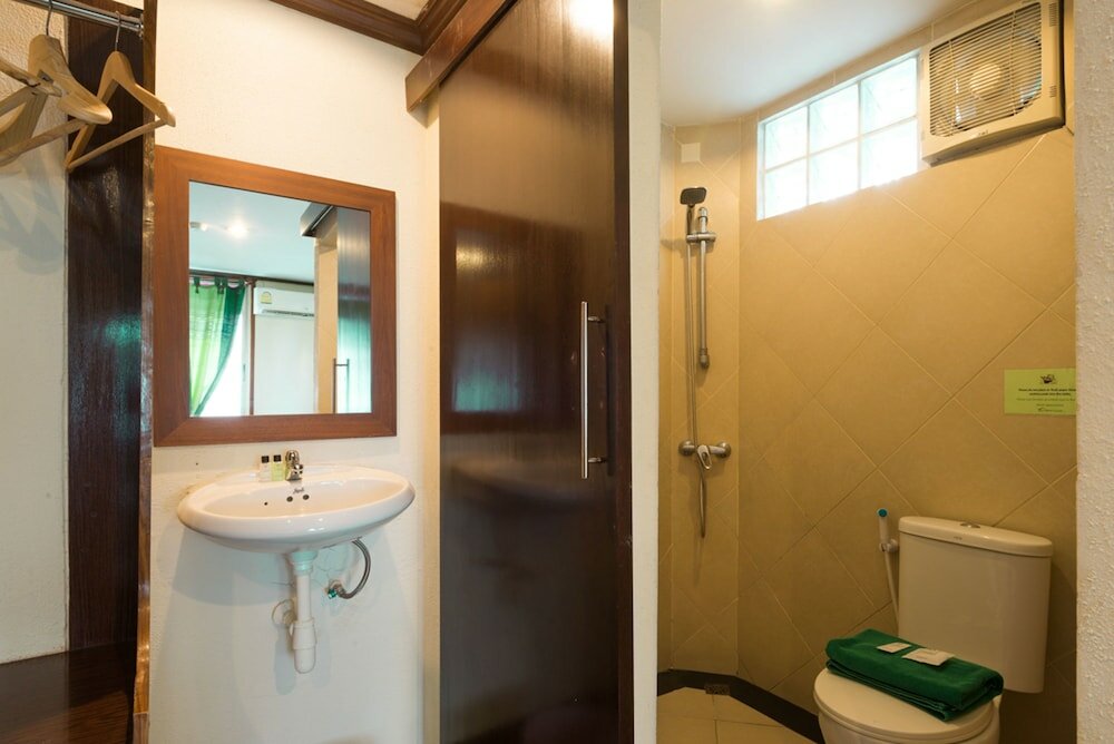 Фото New Road Guest House - Hostel