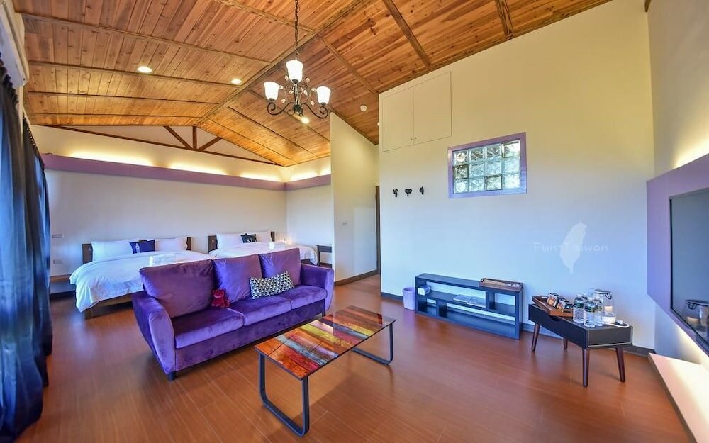 Фото Hillside Plot Inn