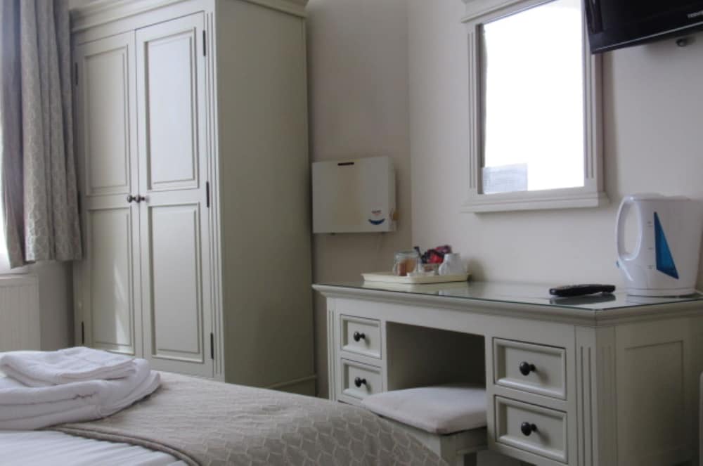 Фото The Old Vicarage