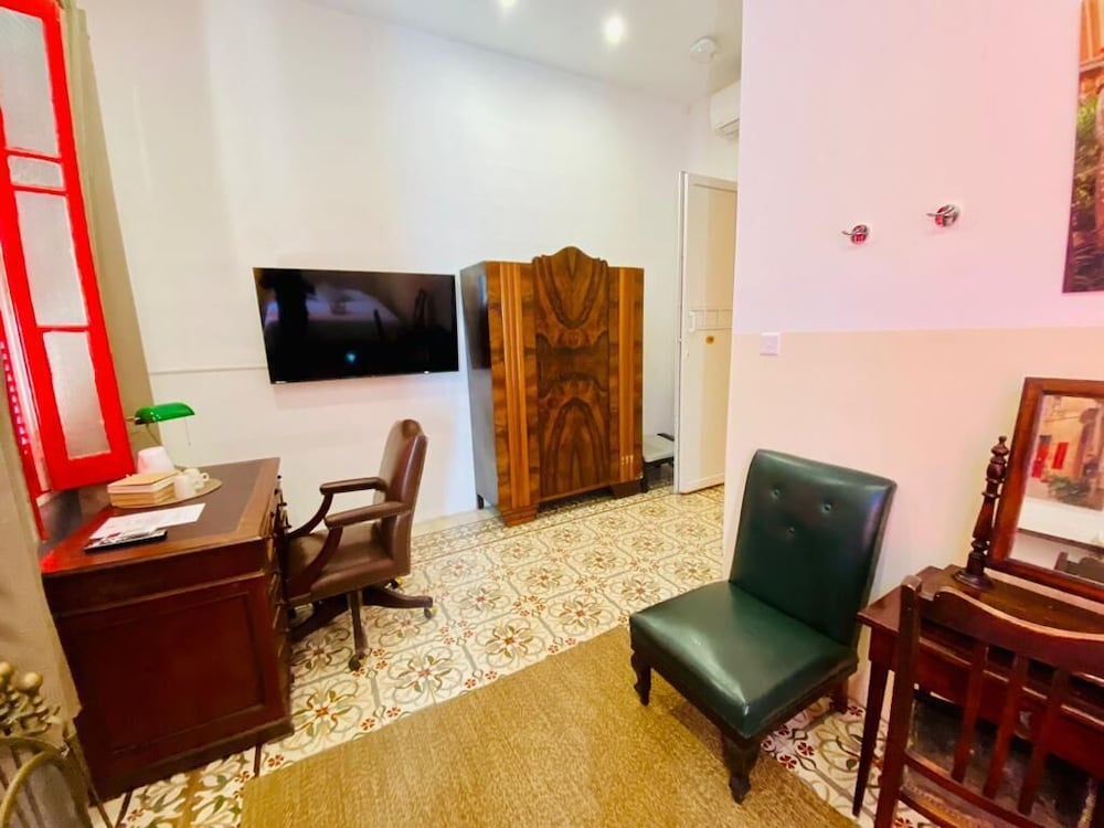 Фото The Maltese Sun