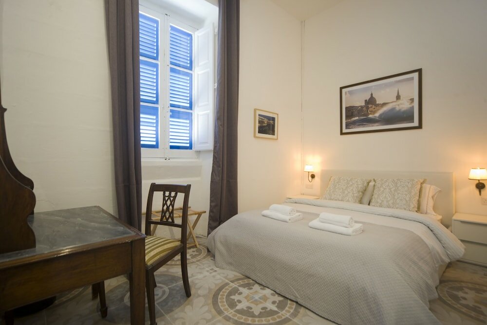 Фото The Maltese Sun