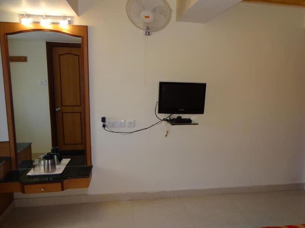 Фото Nahar Manchester Inn