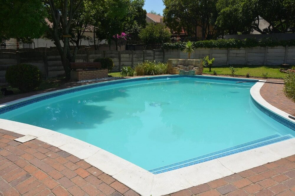 Фото The Swiss Guesthouse