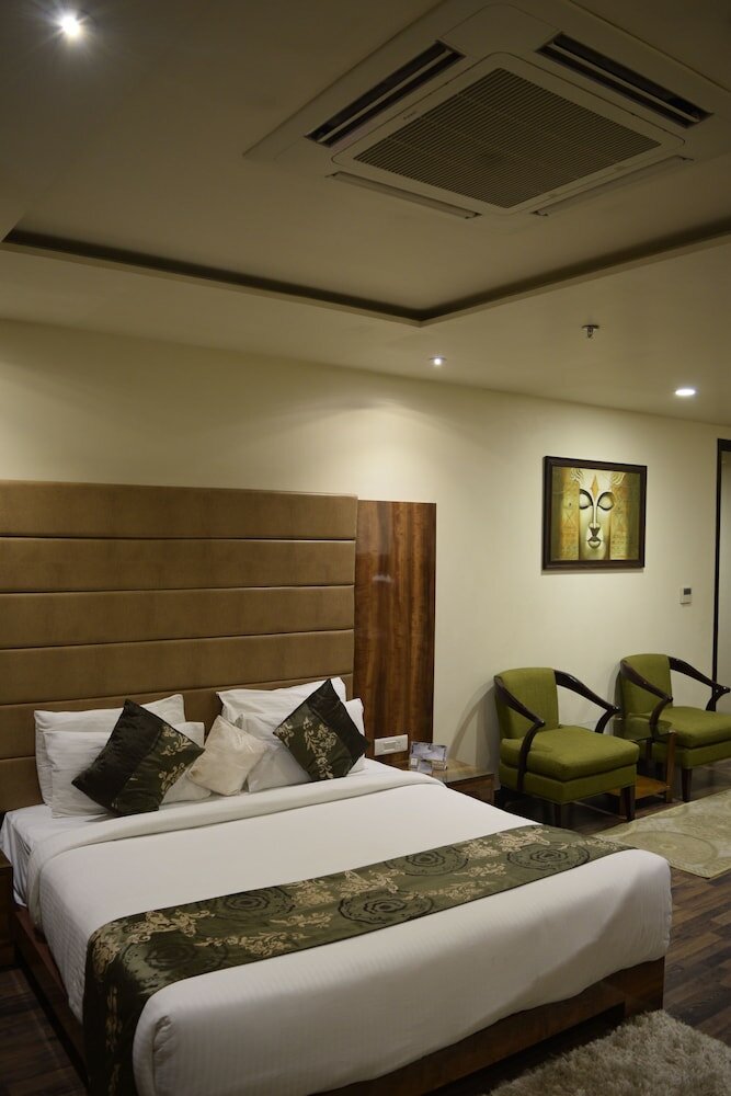 Фото One Earth Avaas