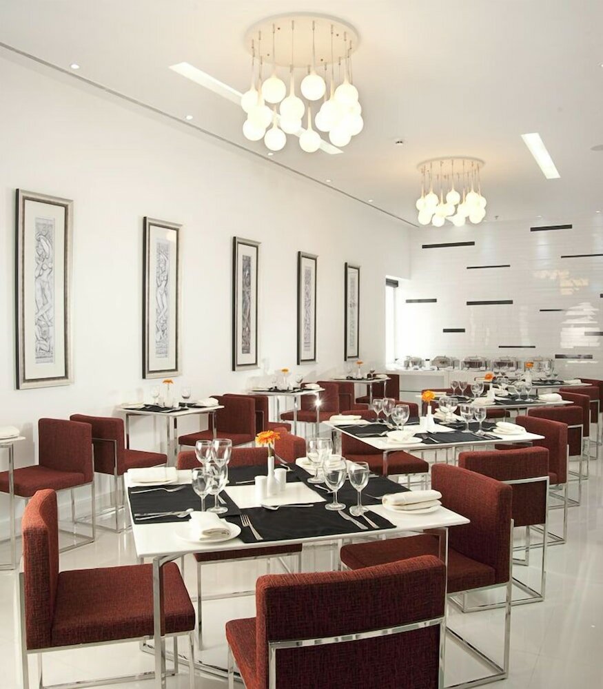 Фото Sapphire Suites